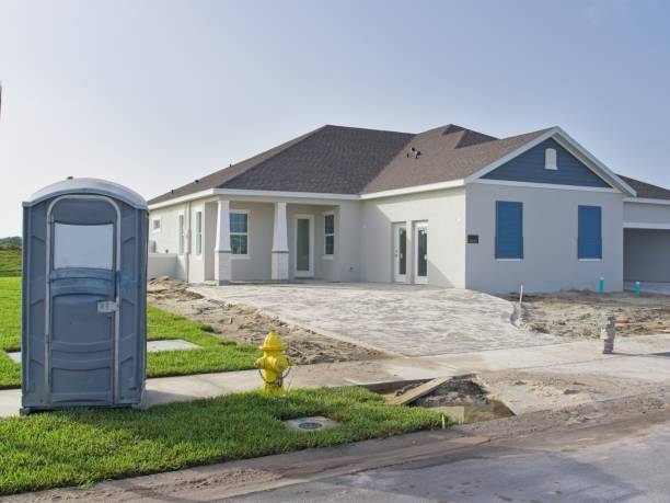 Portable Toilet Options We Offer in Oakville, CT