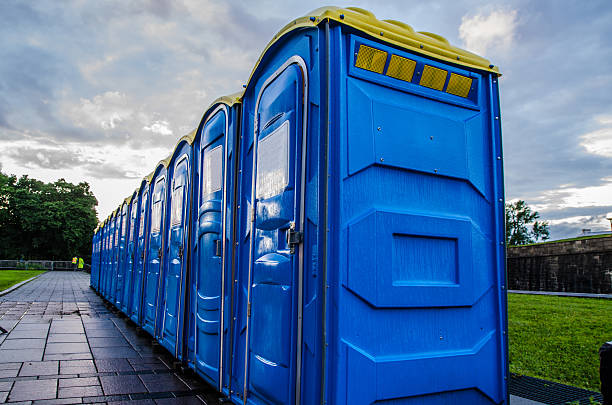 Portable Toilet Options We Offer in Oakville, CT